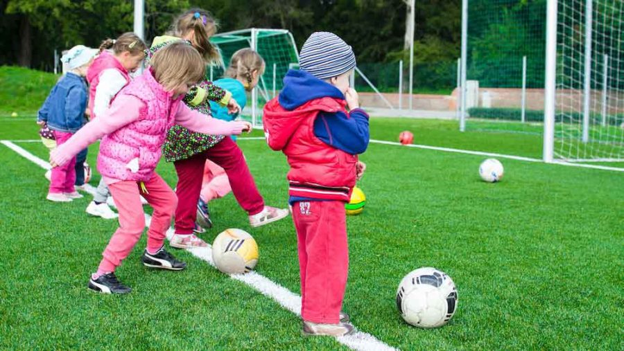 Brincadeiras para pais e filhos curtirem o inverno